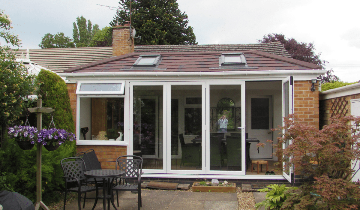 A Complete Guide to Conservatory Roof Replacement - Styleglaze